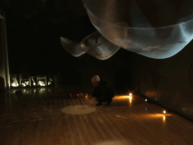 BUSCANDOSE EL PAN-1. glasgow_Page_07_Image_0001